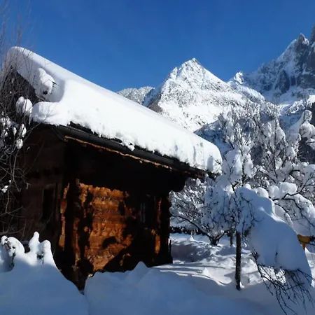 For 3 People * Chamonix