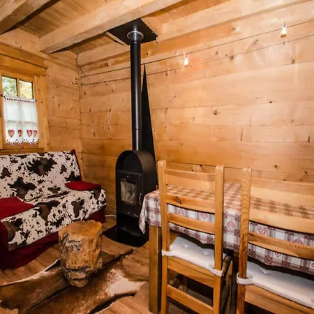 For 3 People * Chamonix